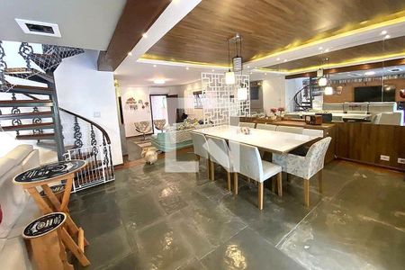 Casa à venda com 3 quartos, 275m² em Campestre, Santo André