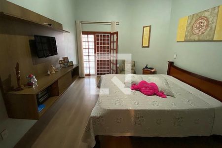 Casa à venda com 3 quartos, 234m² em Vila Metalúrgica, Santo André