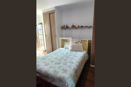 Casa à venda com 2 quartos, 125m² em Parque Jaçatuba, Santo André