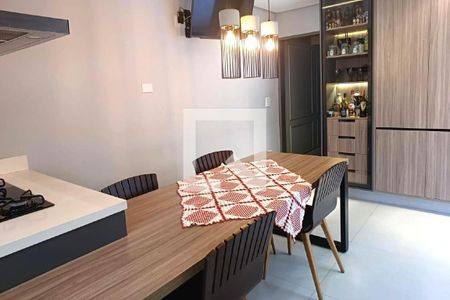 Casa à venda com 2 quartos, 125m² em Parque Jaçatuba, Santo André