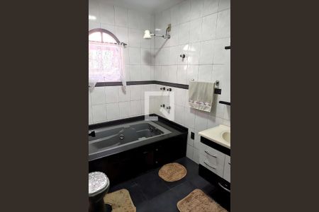 Casa à venda com 3 quartos, 200m² em Jardim Utinga, Santo André