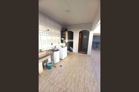 Casa à venda com 3 quartos, 200m² em Jardim Utinga, Santo André