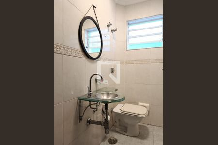Lavabo de casa à venda com 3 quartos, 250m² em Vila Madalena, São Paulo