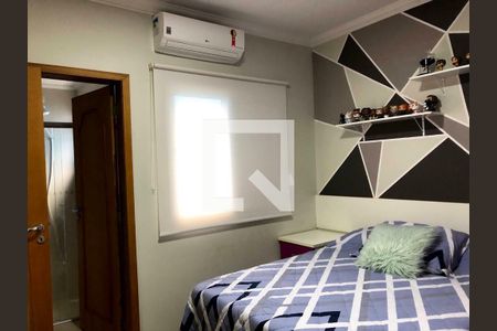 Casa à venda com 3 quartos, 134m² em Parque das Nações, Santo André