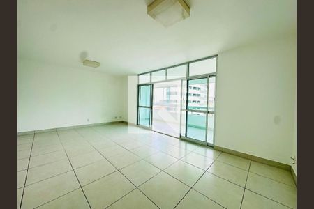 Apartamento à venda com 3 quartos, 125m² em Vale do Sereno, Nova Lima