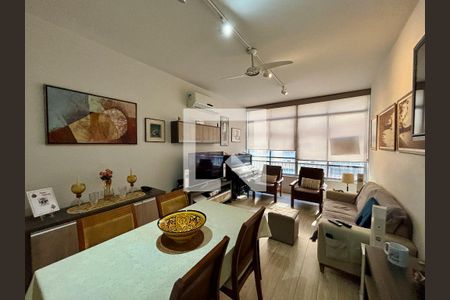 Sala de apartamento à venda com 3 quartos, 120m² em Copacabana, Rio de Janeiro