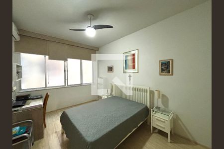 Quarto 1 de apartamento à venda com 3 quartos, 120m² em Copacabana, Rio de Janeiro