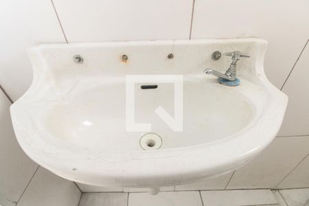 Banheiro Social de casa para alugar com 1 quarto, 60m² em Vila Carrão, São Paulo