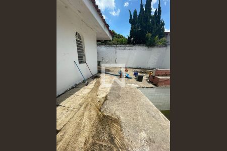 Casa à venda com 4 quartos, 400m² em Boaçava, São Paulo