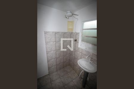 Banheiro de casa para alugar com 2 quartos, 38m² em Vila Haro, Sorocaba