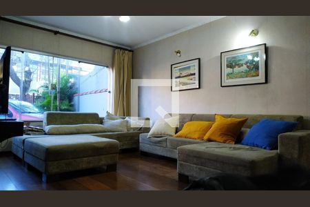 Casa à venda com 3 quartos, 280m² em Vila Curuçá, Santo André