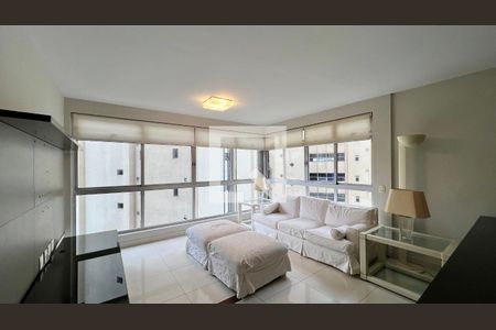 Sala de apartamento à venda com 3 quartos, 140m² em Paraíso, São Paulo