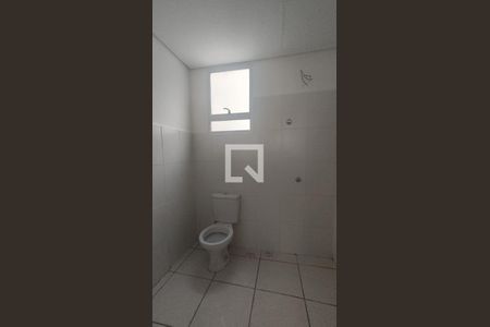 Banheiro de apartamento para alugar com 2 quartos, 61m² em Centro, Contagem