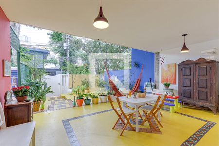 Casa de Condomínio à venda com 4 quartos, 278m² em Vila Elvira, São Paulo