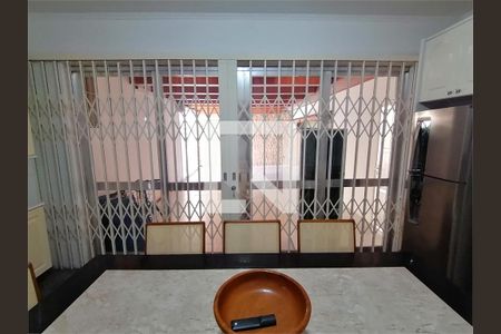 Casa à venda com 3 quartos, 400m² em Jardim da Gloria, São Paulo