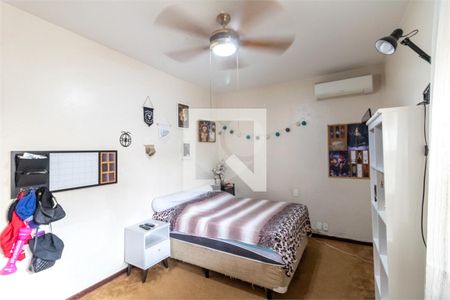 Casa à venda com 4 quartos, 447m² em Jardim Marajoara, São Paulo