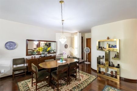 Casa à venda com 4 quartos, 447m² em Jardim Marajoara, São Paulo