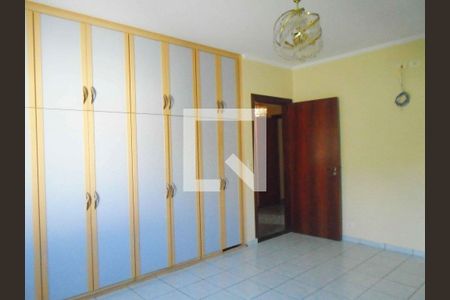 Casa à venda com 3 quartos, 230m² em Santo Amaro, São Paulo