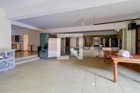 Casa à venda com 5 quartos, 930m² em Jardim Prudência, São Paulo