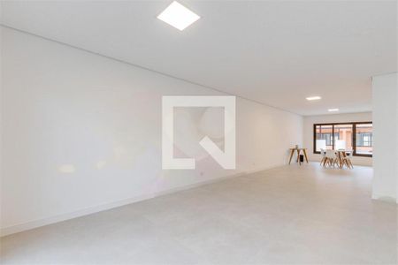 Casa à venda com 4 quartos, 291m² em Jardim Prudência, São Paulo