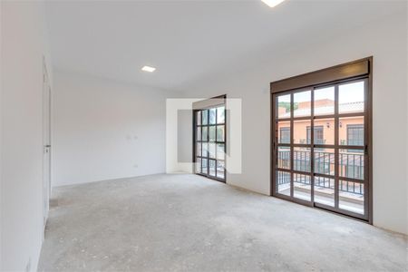 Casa à venda com 4 quartos, 291m² em Jardim Prudência, São Paulo