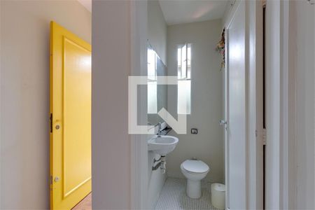 Casa à venda com 3 quartos, 226m² em Jardim Petropolis, São Paulo