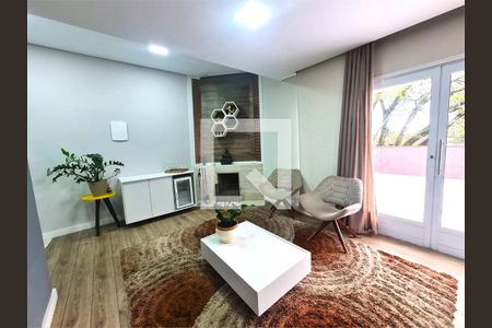 Casa à venda com 5 quartos, 250m² em Interlagos, São Paulo