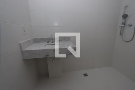 Banheiro de kitnet/studio para alugar com 1 quarto, 25m² em Vila Mariana, São Paulo