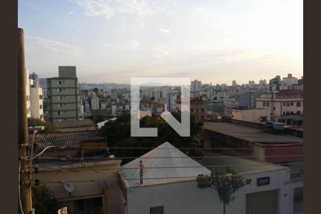 Apartamento à venda com 4 quartos, 140m² em Sagrada Família, Belo Horizonte