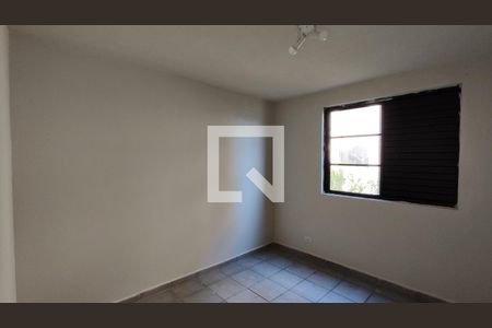 Quarto 2 de apartamento para alugar com 2 quartos, 45m² em Jardim Tua, São Paulo