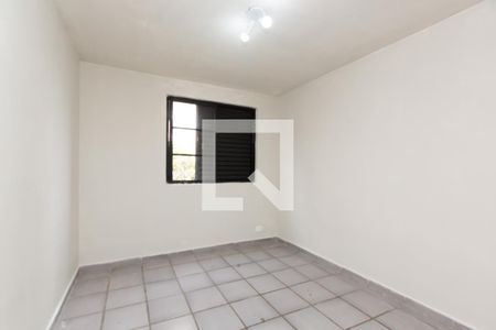 Quarto 2 de apartamento para alugar com 2 quartos, 45m² em Jardim Tua, São Paulo
