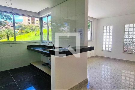 Casa à venda com 4 quartos, 250m² em Buritis, Belo Horizonte