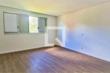 Casa à venda com 4 quartos, 250m² em Buritis, Belo Horizonte