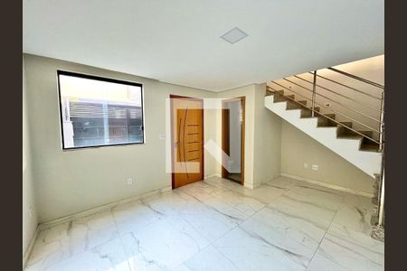 Casa à venda com 3 quartos, 128m² em Santa Monica, Belo Horizonte