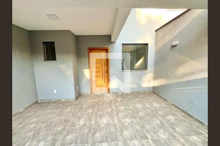 Casa à venda com 3 quartos, 128m² em Santa Monica, Belo Horizonte