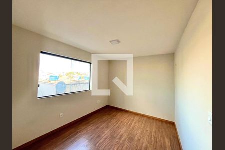Casa à venda com 3 quartos, 128m² em Santa Monica, Belo Horizonte