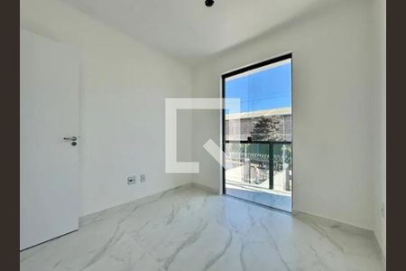 Casa à venda com 2 quartos, 110m² em São João Batista, Belo Horizonte