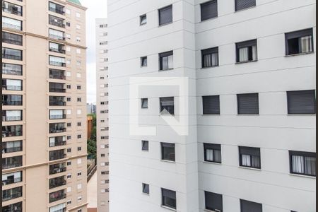 Vista da Sala de apartamento para alugar com 2 quartos, 69m² em Alphaville, Barueri