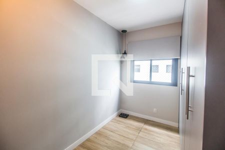 Quarto  de apartamento à venda com 2 quartos, 69m² em Alphaville, Barueri