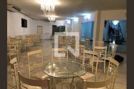 Casa à venda com 3 quartos, 500m² em Vila da Penha, Rio de Janeiro