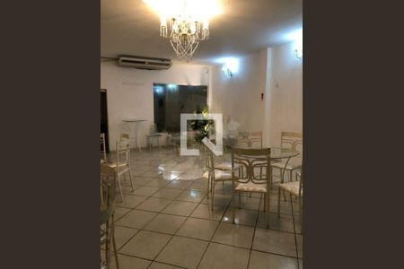 Casa à venda com 3 quartos, 500m² em Vila da Penha, Rio de Janeiro
