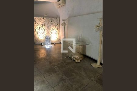Casa à venda com 3 quartos, 500m² em Vila da Penha, Rio de Janeiro