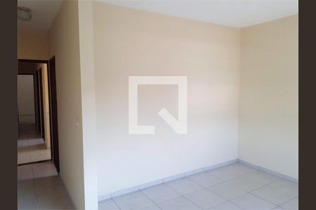 Casa à venda com 3 quartos, 144m² em Jardim Sabara, São Paulo