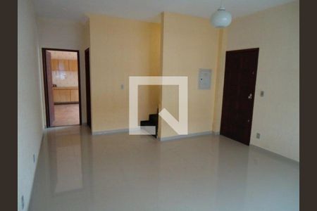 Casa à venda com 3 quartos, 144m² em Jardim Sabara, São Paulo