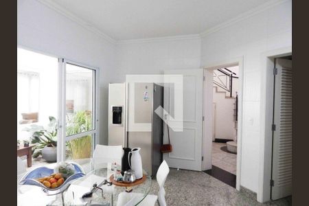 Casa à venda com 4 quartos, 430m² em Interlagos, São Paulo