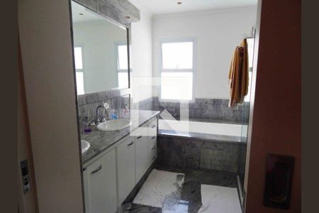 Casa à venda com 4 quartos, 430m² em Interlagos, São Paulo