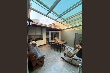 Casa à venda com 3 quartos, 110m² em Vila Antonieta, São Paulo