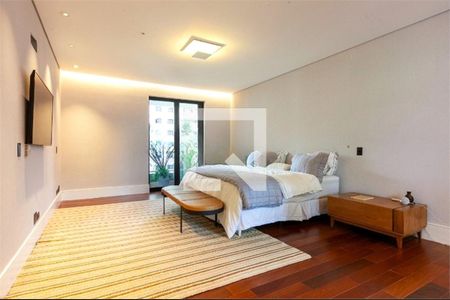 Apartamento à venda com 3 quartos, 631m² em Cerqueira César, São Paulo