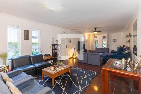 Foto 02 de casa à venda com 3 quartos, 185m² em Santo Amaro, São Paulo
