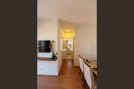 Sala de apartamento para alugar com 2 quartos, 52m² em Alphaville Empresarial, Barueri